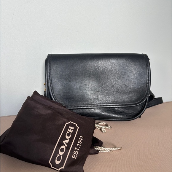 Coach 90’s vintage black leather crossbody bag - Picture 5 of 6